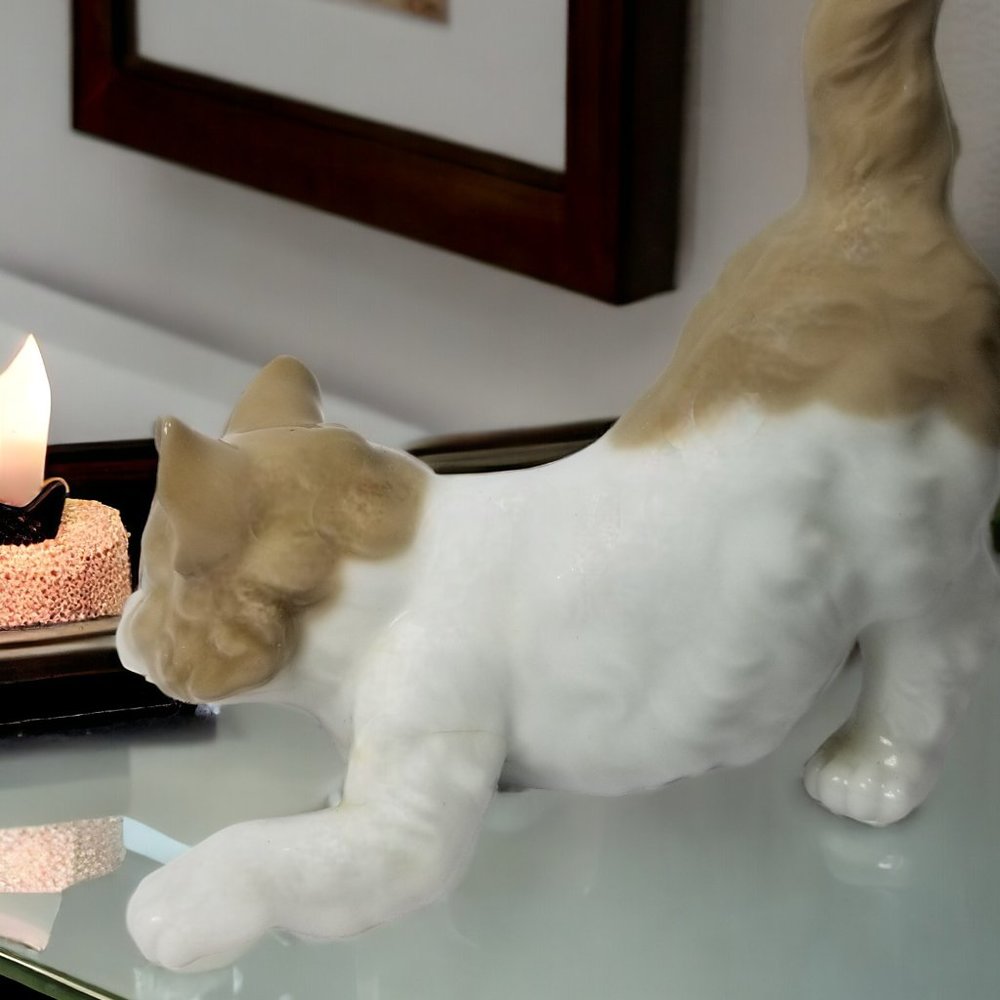 Lladró Collectible "Playful Cat" Figurine #5019 Hand Made Vicente Martinez 1979 - Picture 4 of 15